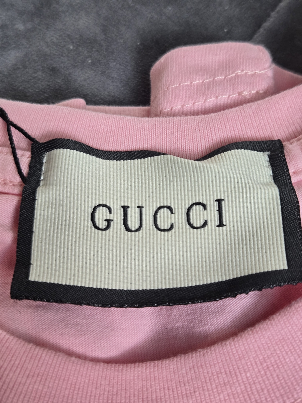 GUCCI Pink Graphic Sneaker Print Tee - Picture 12 of 16